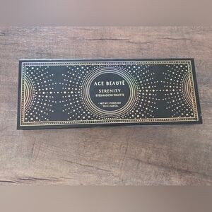 Ace Beaute Serenity Palette with Gold Accents